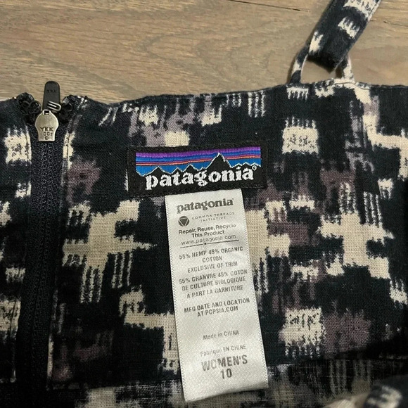 Patagonia Womens Tank Dress. Navy multi color size 10. - Picture 6 of 8
